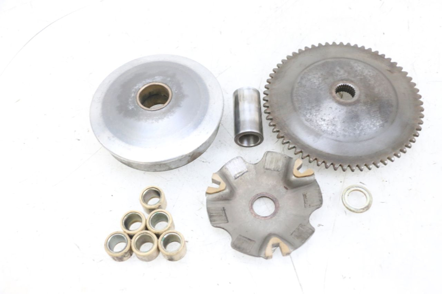 photo de VARIADOR PEUGEOT KISBEE 4T 50 (2010 - 2017) - Zoom sobre los componentes