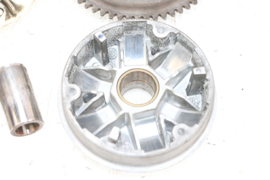 photo de VARIADOR PEUGEOT KISBEE 4T 50 (2010 - 2017) - Estado de la superficie y material