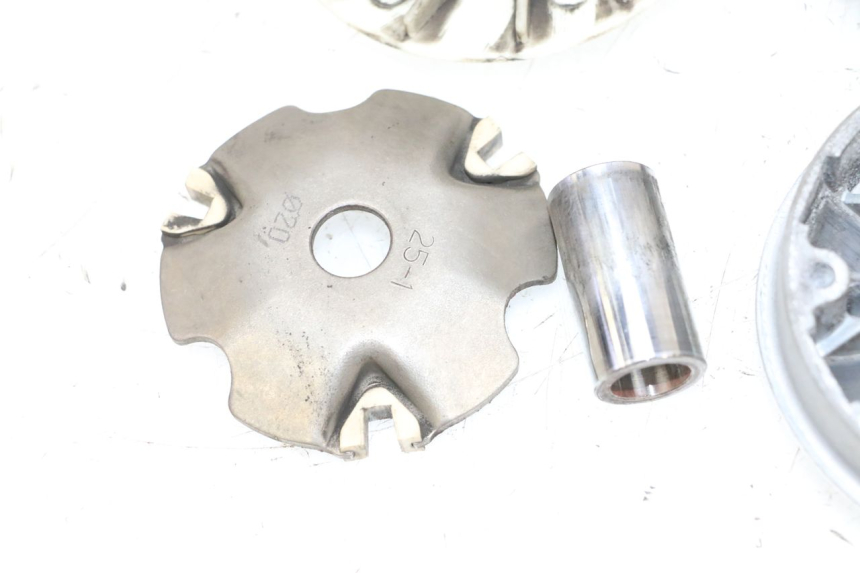 photo de VARIADOR PEUGEOT KISBEE 4T 50 (2010 - 2017) - Recambio usado revisado