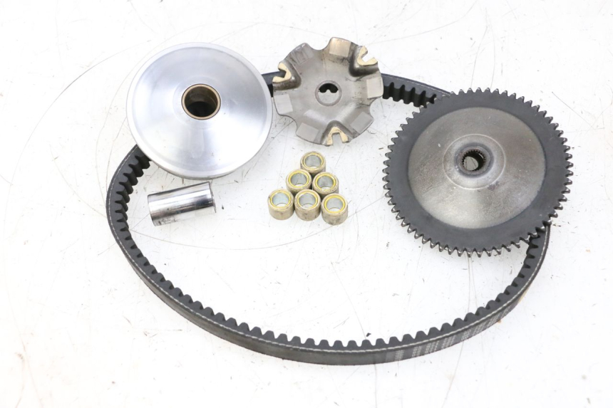 photo de VARIADOR PEUGEOT KISBEE 4T 50 (2018 - 2022) - Zoom estado de uso