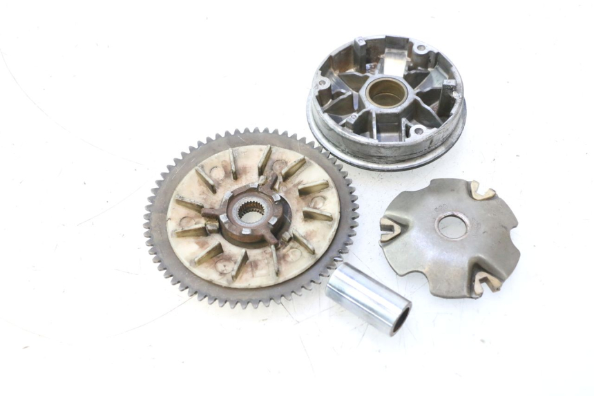 photo de VARIADOR PEUGEOT KISBEE 4T 50 (2010 - 2017) - Detalles de los puntos de fijación