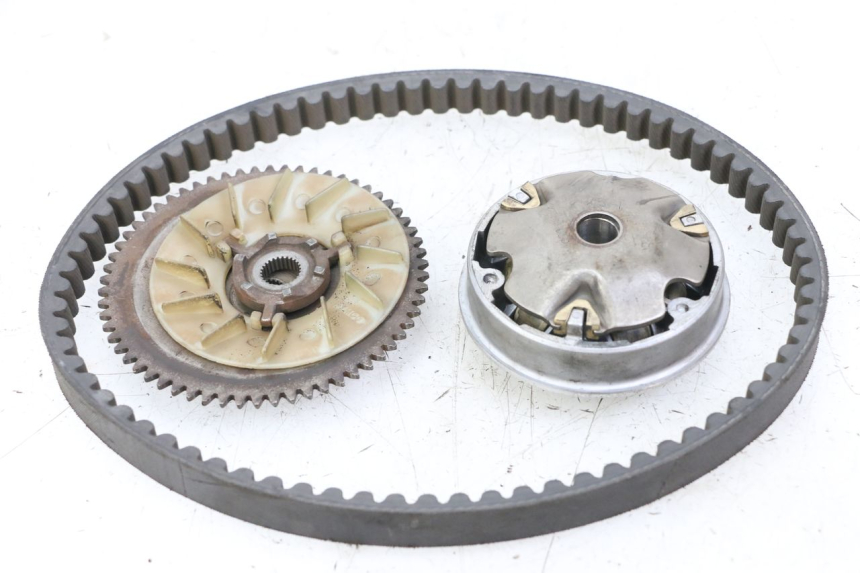 photo de VARIADOR KYMCO AGILITY 4T 50 (2018 - 2022) - Otra perspectiva