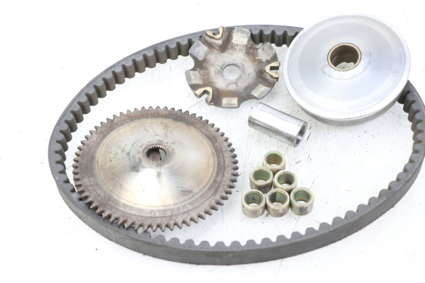 photo de VARIADOR KYMCO AGILITY 4T 50 (2018 - 2022) - Primer plano técnico