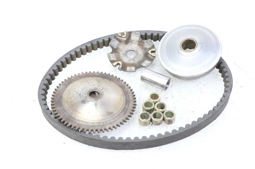 photo de VARIADOR KYMCO AGILITY 4T 50 (2018 - 2022) - Detalles de los puntos de fijación