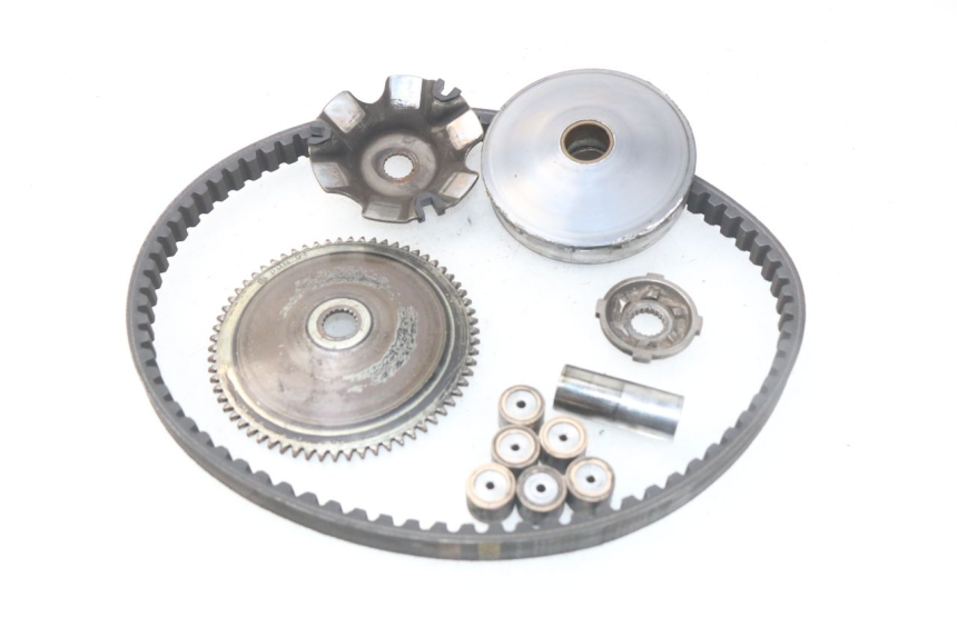 photo de VARIADOR PIAGGIO LIBERTY 4T 50 (2009 - 2015) - Detalles de los puntos de fijación