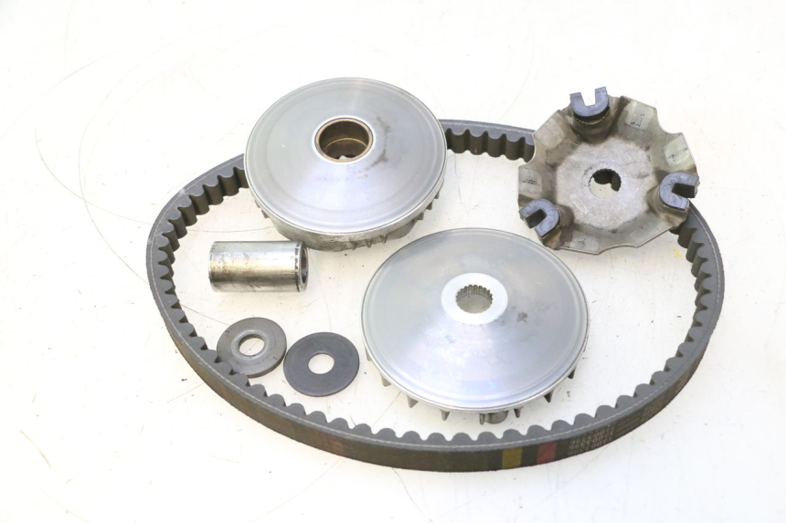 photo de VARIADOR PIAGGIO LIBERTY IGET S 125 (2016 - 2020) - Primer plano técnico