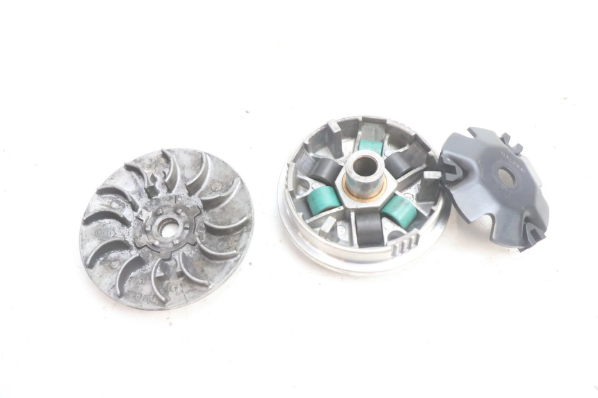 photo de VARIADOR PEUGEOT LUDIX BLASTER 50 (2006 - 2014) - Detalles de los puntos de fijación