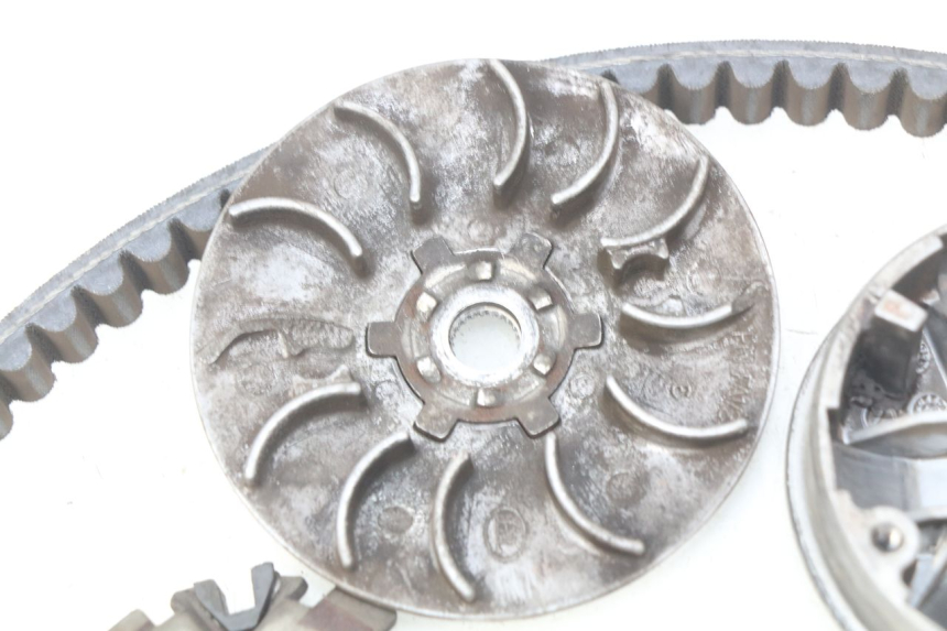 photo de VARIADOR PEUGEOT LUDIX 50 (2008 - 2017) - Primer plano técnico