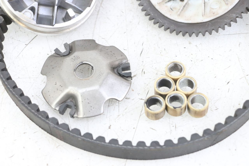 photo de VARIADOR MASH CITY 4T 50 (2018 - 2020) - Estado de la superficie y material