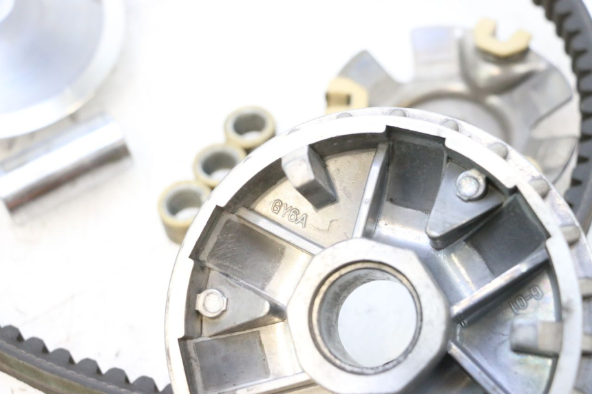 photo de VARIADOR KEEWAY MATRIX RX9 125 (2006 - 2007) - Primer plano técnico