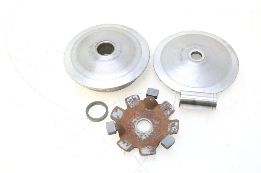 photo de VARIADOR SYM MIO 50 (2005 - 2010) - Detalles de los puntos de fijación