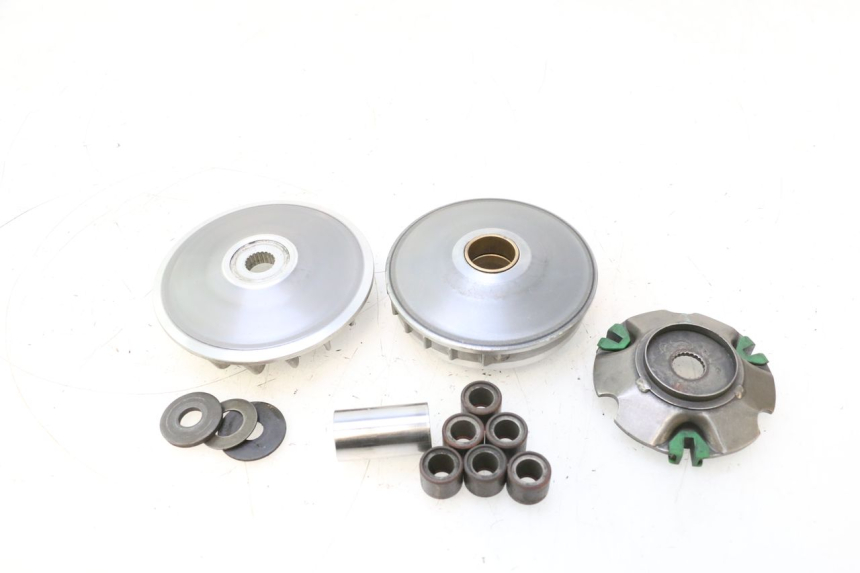 photo de VARIADOR PIAGGIO MP3 LT 300 (2010 - 2016) - Detalles de los puntos de fijación