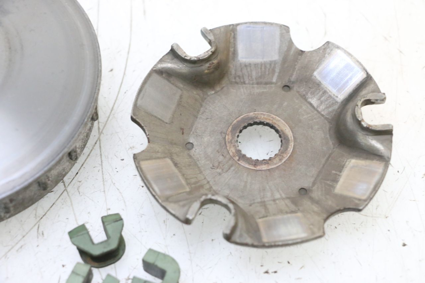 photo de VARIADOR PIAGGIO MP3 RL 250 (2006 - 2010) - Detalles de los puntos de fijación