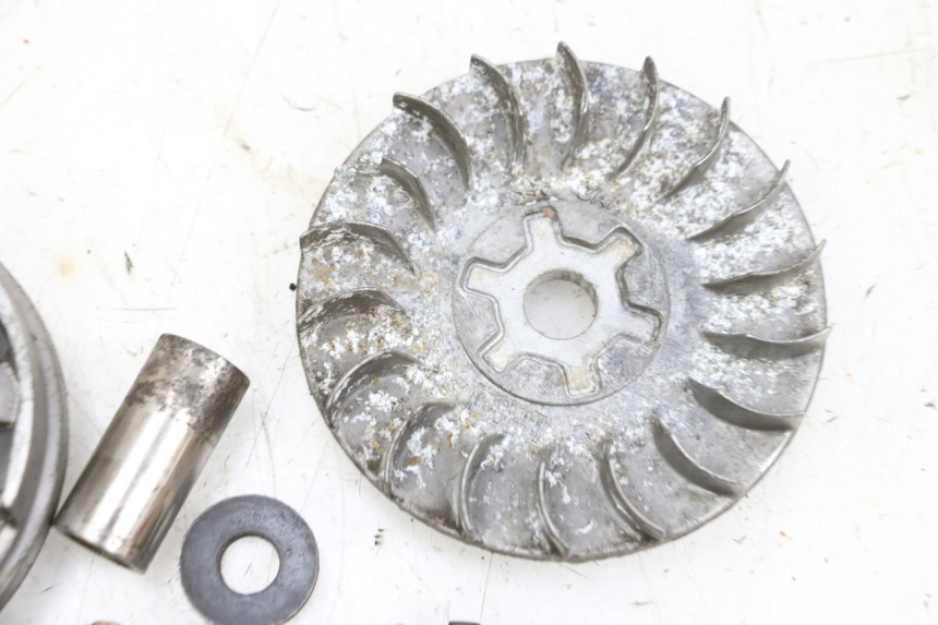 photo de VARIADOR YAMAHA NEO'S NEOS 2T 50 (1998 - 2007) - Otra vista del artículo