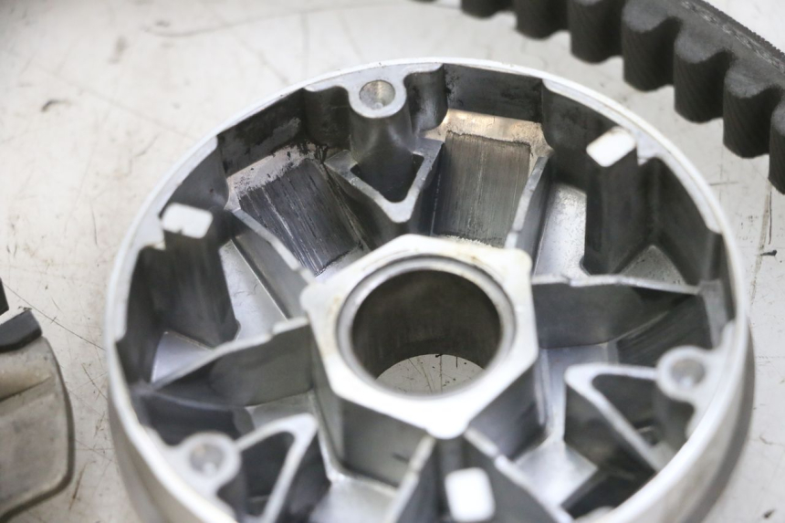 photo de VARIADOR KYMCO LIKE 4T 50 (2019 - 2025) - Zoom estado de uso