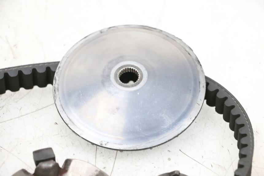 photo de VARIADOR SYM ORBIT 2 4T 50 (2008 - 2017) - Detalles de los puntos de fijación