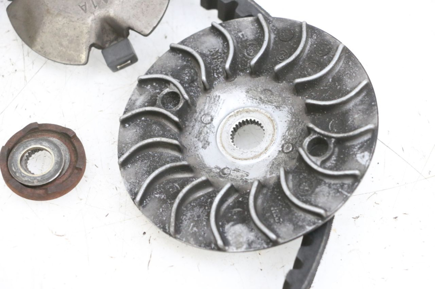 photo de VARIADOR SYM ORBIT III 3 4T 50 (2021 - 2025) - Características distintivas