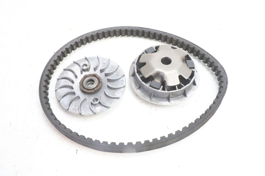 photo de VARIADOR SYM ORBIT III 3 4T 50 (2021 - 2025) - Primer plano técnico
