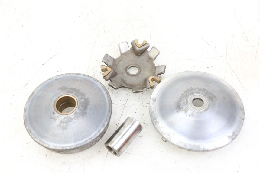 photo de VARIADOR PEUGEOT SPEEDFIGHT 3 LC 2T 50 (2009 - 2015) - Primer plano técnico