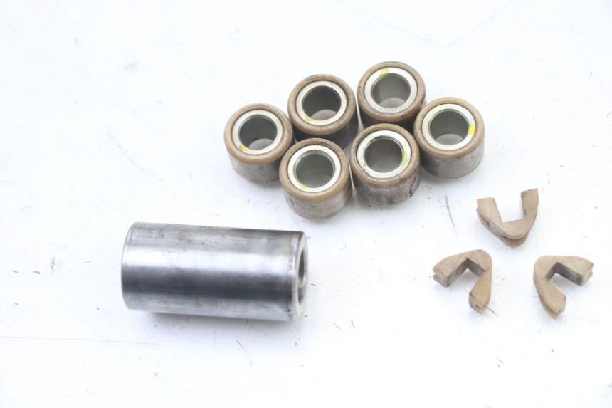 photo de VARIADOR PEUGEOT TREKKER TKR 50 (2005 - 2014) - Detalles de los puntos de fijación