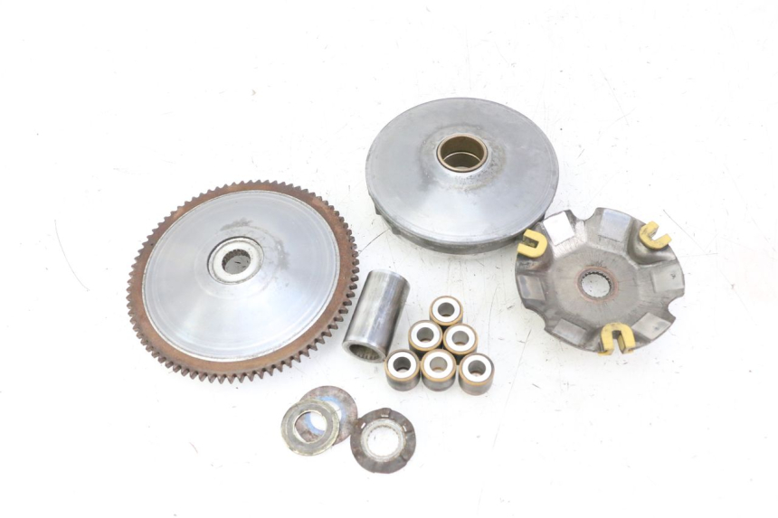 photo de VARIADOR PIAGGIO MP3 125 (2006 - 2014) - Detalles de los puntos de fijación