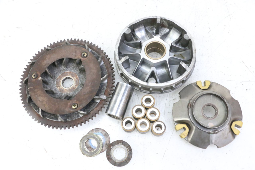 photo de VARIADOR PIAGGIO MP3 125 (2006 - 2014) - Estado de la superficie y material