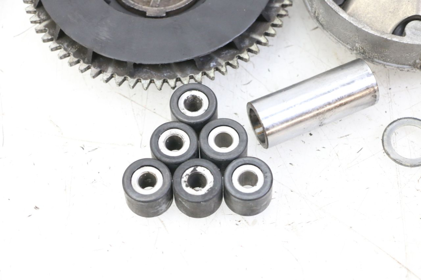 photo de VARIADOR PIAGGIO ZIP 4T 50 (2018 - 2020) - Estado de la superficie y material