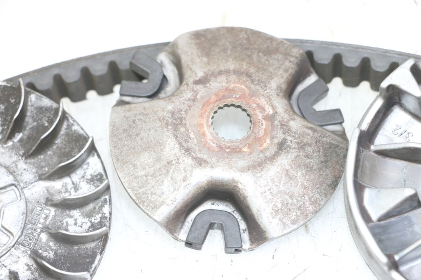 photo de VARIADOR APRILIA RALLY AC 50 (1995 - 2004) - Zoom sobre los componentes