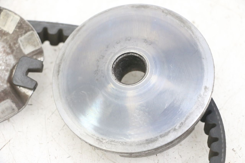 photo de VARIADOR APRILIA RALLY AC 50 (1995 - 2004) - Estado de la superficie y material