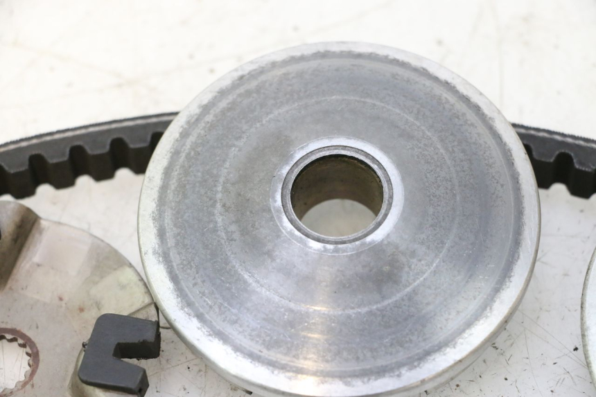 photo de VARIADOR TNT MOTOR ROMA 10' 2T 50 (2011 - 2018) - Detalles de los puntos de fijación