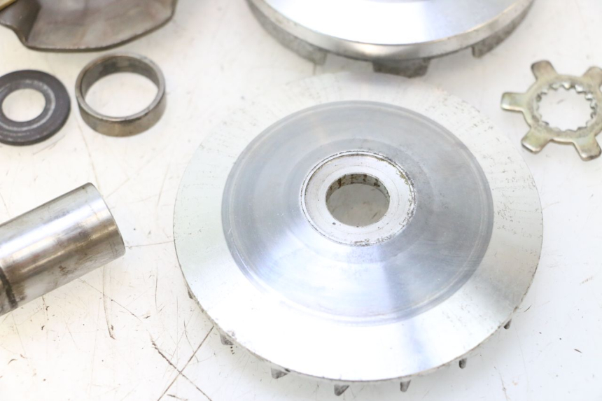 photo de VARIADOR KEEWAY RY6 2T 50 (2011 - 2019) - Primer plano técnico