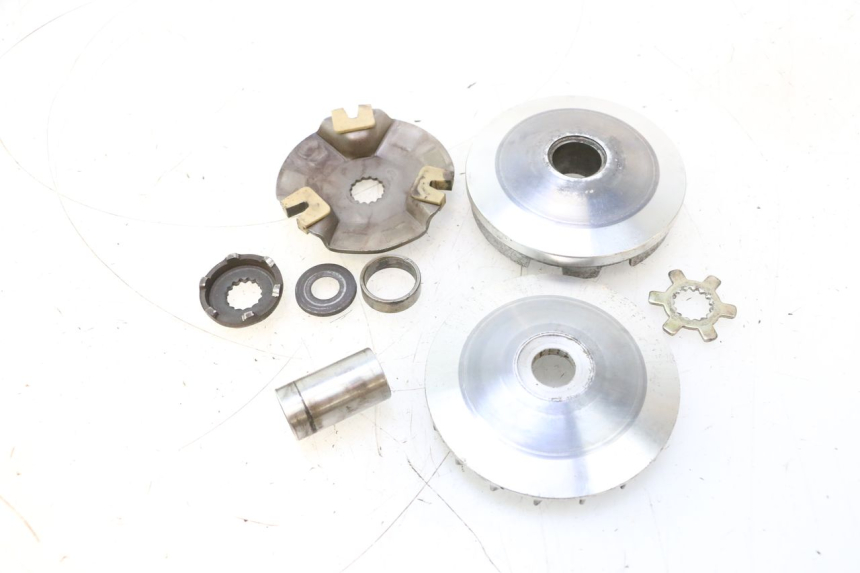 photo de VARIADOR KEEWAY RY6 2T 50 (2011 - 2019) - Detalles de los puntos de fijación