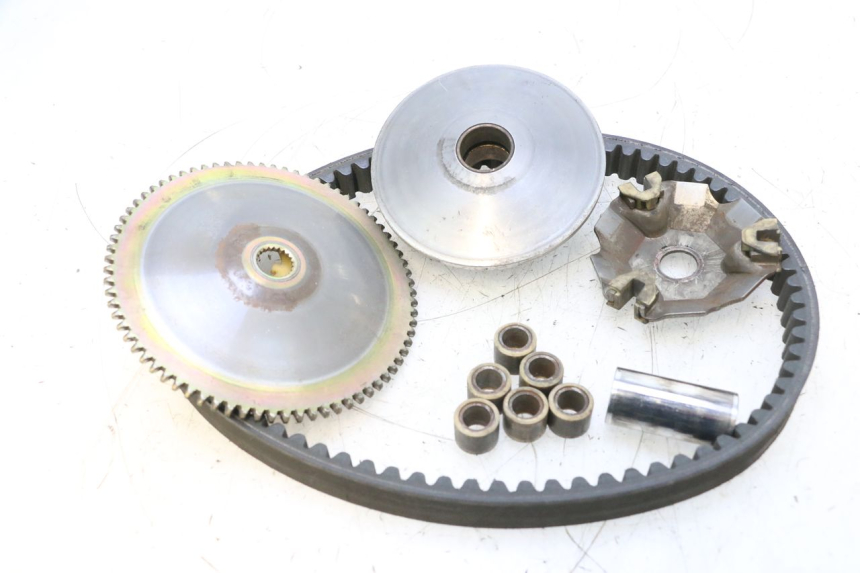 photo de VARIADOR PEUGEOT SATELIS COMPRESSOR K15 125 (2006 - 2009) - Detalles de los puntos de fijación