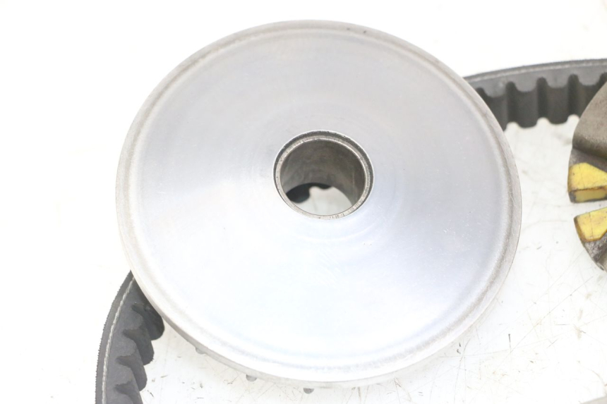 photo de VARIADOR PEUGEOT SATELIS 125 (2013 - 2018) - Primer plano técnico