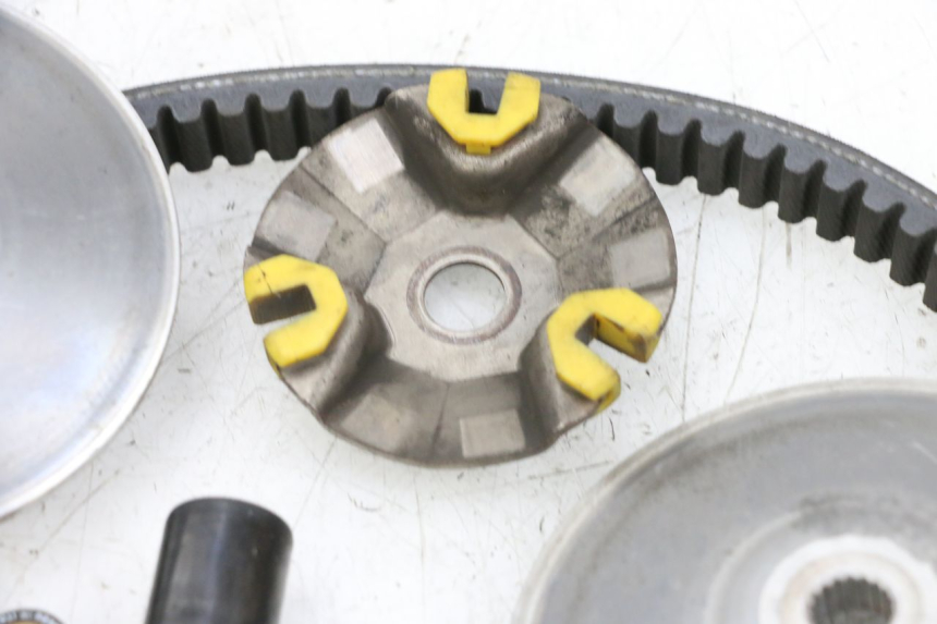 photo de VARIADOR PEUGEOT SATELIS 125 (2013 - 2018) - Primer plano técnico