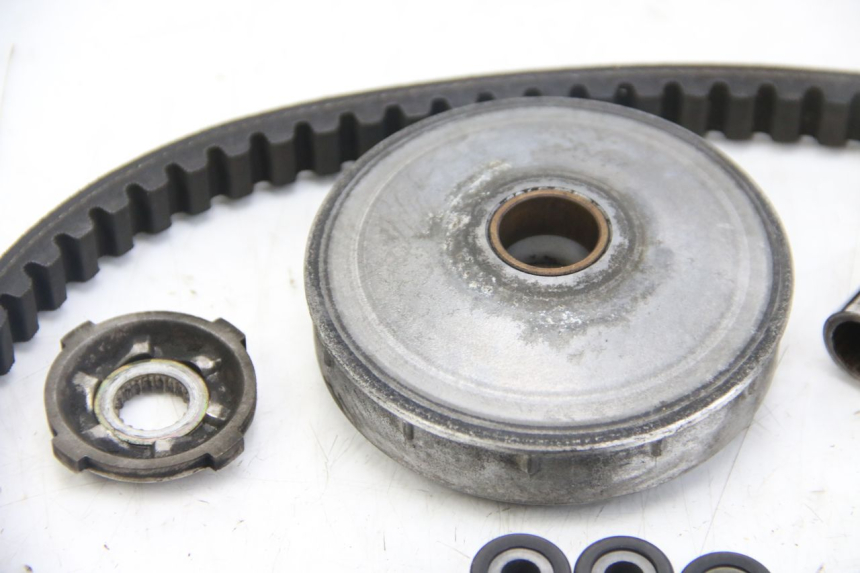 photo de VARIADOR APRILIA SCARABEO 4T 50 (2009 - 2017) - Primer plano de alta resolución