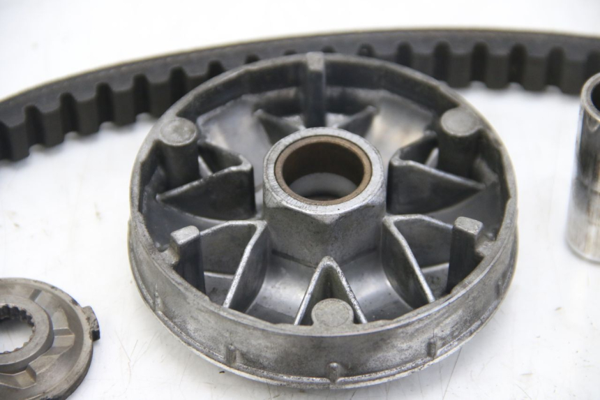 photo de VARIADOR APRILIA SCARABEO 4T 50 (2009 - 2017) - Estado de la superficie y material