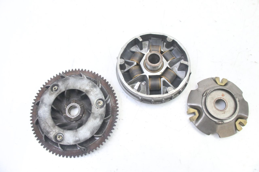 photo de VARIADOR APRILIA SCARABEO GT TOURING 125 (1999 - 2005) - Zoom estado de uso