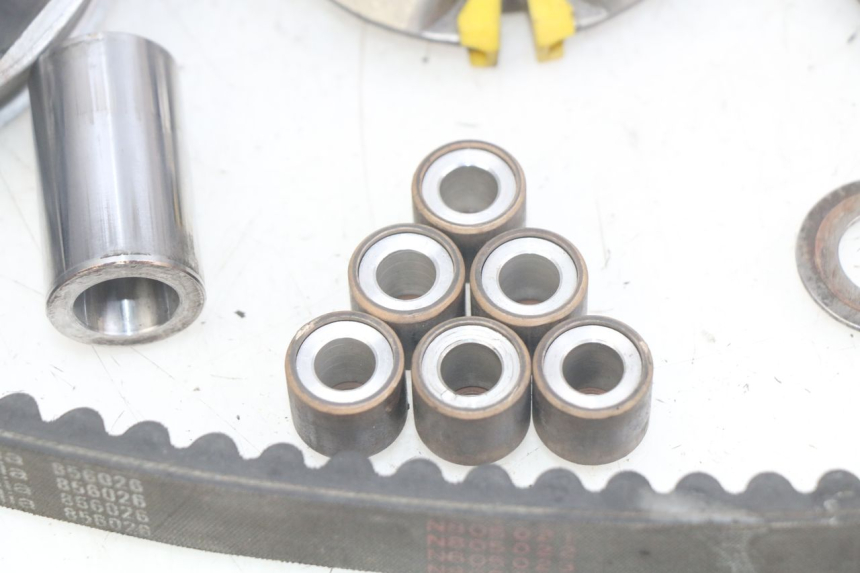 photo de VARIADOR APRILIA SCARABEO LIGHT 125 (2007 - 2011) - Estado de la superficie y material