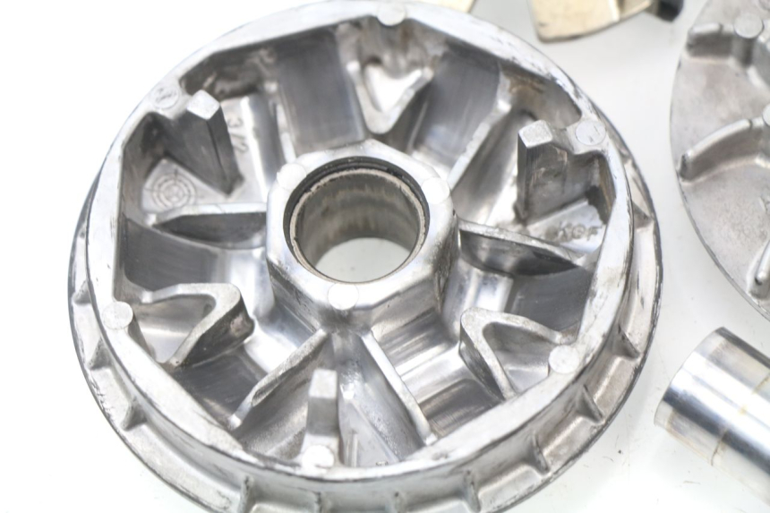 photo de VARIADOR HONDA SES DYLAN 125 (2002 - 2006) - Estado de la superficie y material