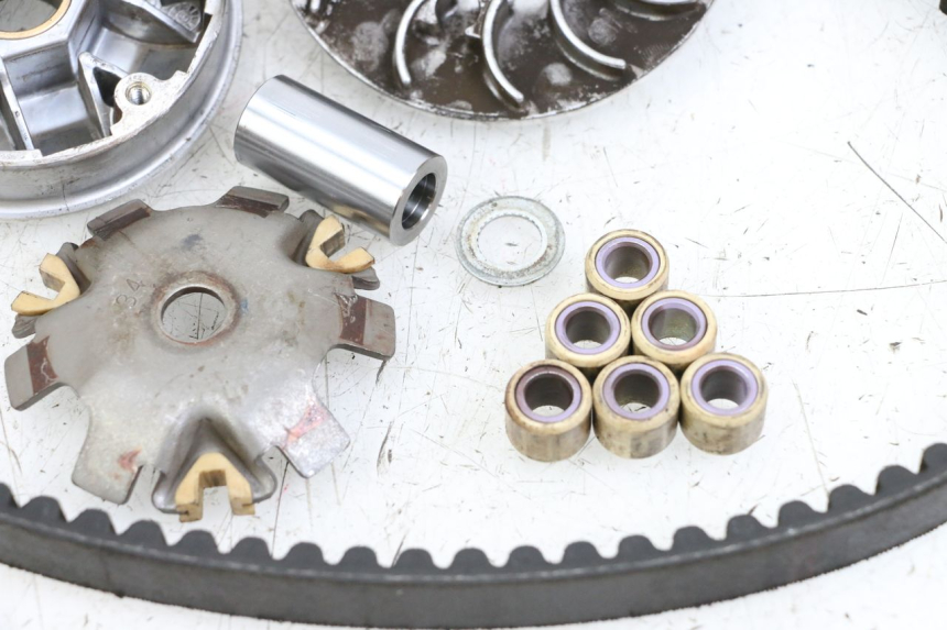 photo de VARIADOR PEUGEOT SPEEDFIGHT 4 2T 50 (2015 - 2019) - Detalles de los puntos de fijación