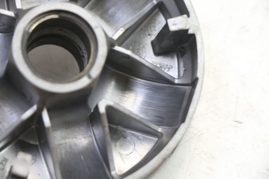 photo de VARIADOR APRILIA SR 2T 50 (2018 - 2022) - Primer plano técnico