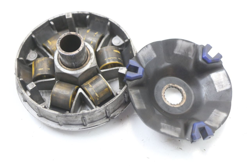 photo de VARIADOR APRILIA SR CARB LC 2T 50 (2004 - 2012) - Primer plano técnico