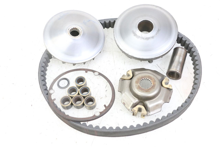 photo de VARIADOR SUZUKI BURGMAN 125 (2018 - 2021) - Detalles de los puntos de fijación