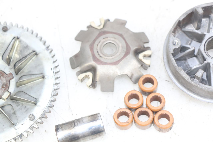 photo de VARIADOR PEUGEOT TREKKER 50 (1998 - 2004) - Estado de la superficie y material