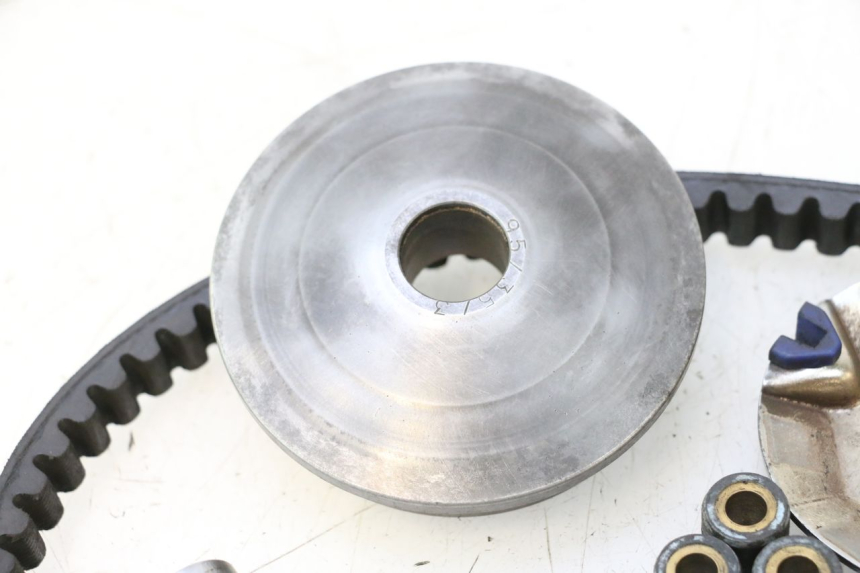 photo de VARIADOR PEUGEOT TREKKER 50 (1995 - 2004) - Primer plano técnico