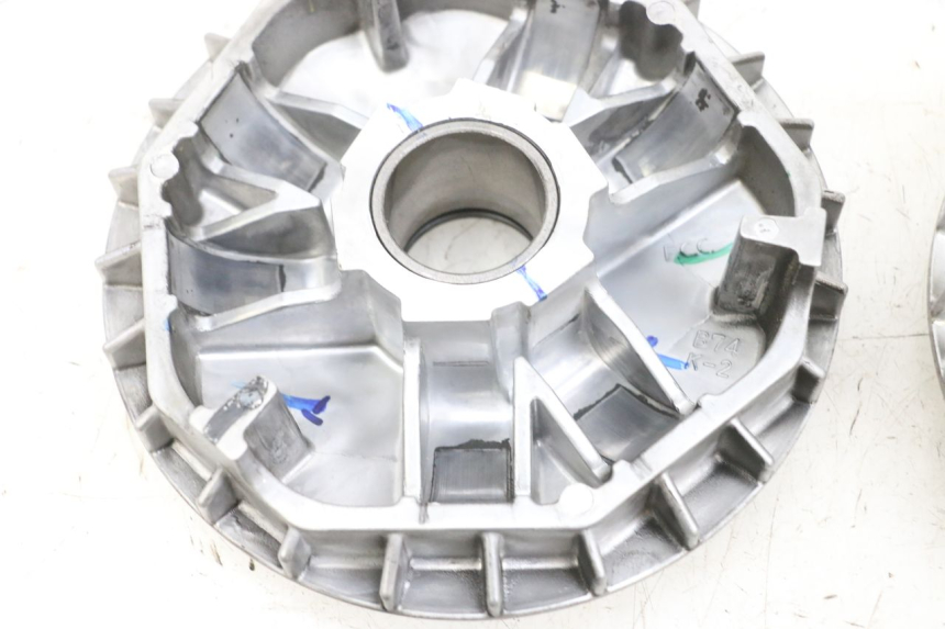 photo de VARIADOR YAMAHA TRICITY 300 (2020 - 2024) - Estado de la superficie y material