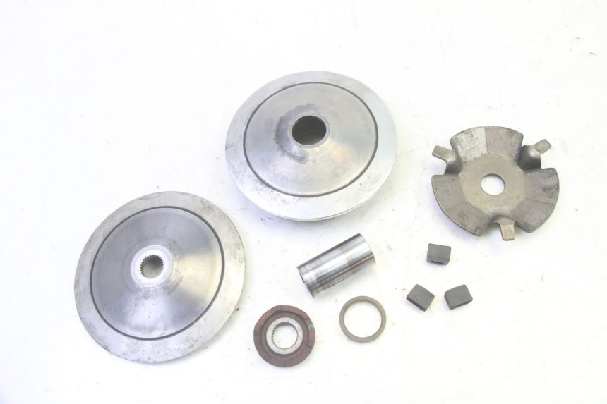 photo de VARIADOR PEUGEOT TWEET PRO EFI 4T 50 (2021 - 2022) - Detalle de la pieza