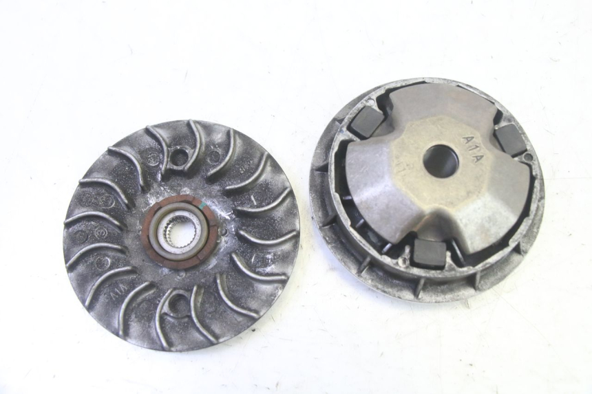 photo de VARIADOR PEUGEOT TWEET PRO EFI 4T 50 (2021 - 2022) - Zoom estado de uso