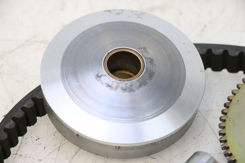 photo de VARIADOR PIAGGIO TYPHOON 50 (2000 - 2009) - Primer plano técnico